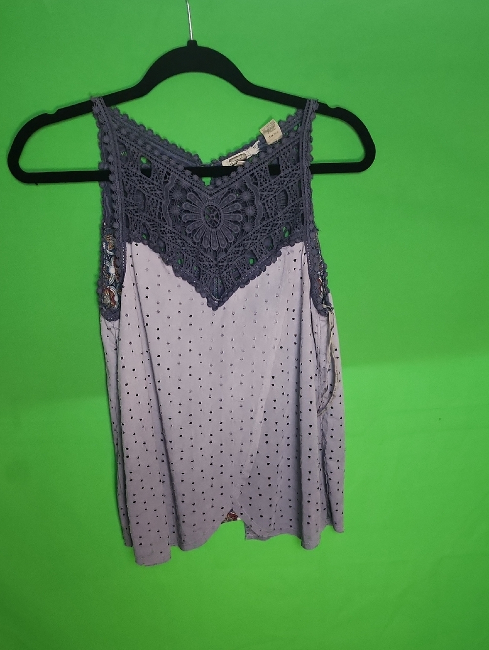 Gimmicks by BKE Boho Crochet Eyelet Sleeveless Top RN144671 Small